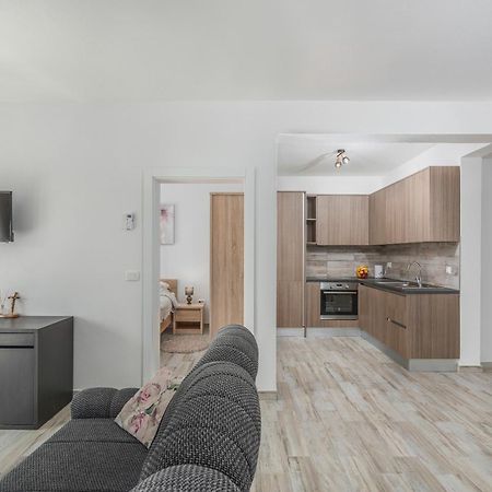 Apartmani Natalija Пореч Экстерьер фото