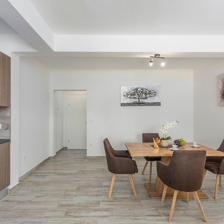 Apartmani Natalija Пореч Экстерьер фото